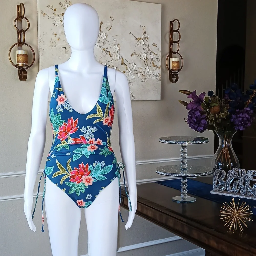 Women's Atlantic Tropical Floral Blue One-piece Swimsuit. Size M - Picture 13 of 17